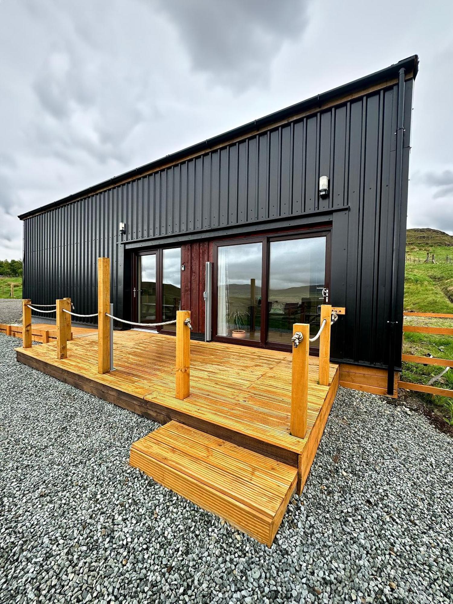 Borve The Stalls, Glamping Units Glengrasco, Portreeアパートメント エクステリア 写真